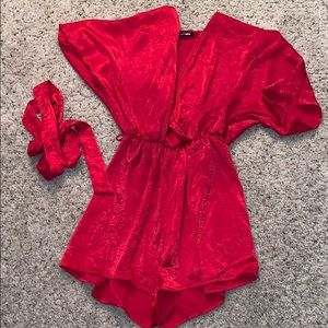 Short gorgeous fashion nova romper